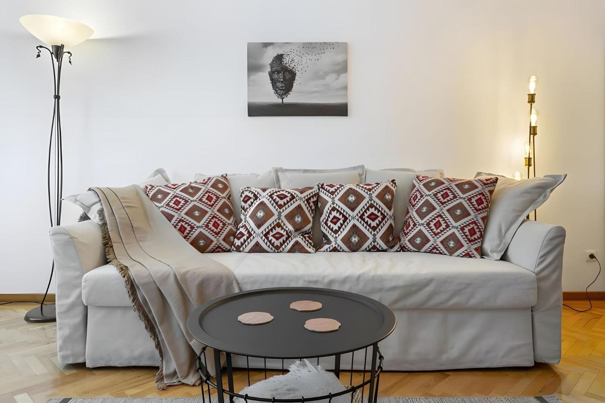Unirii Green Apartment بوخارست المظهر الخارجي الصورة